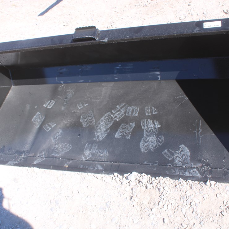 #4033 • 78 Inch Bucket With Blade