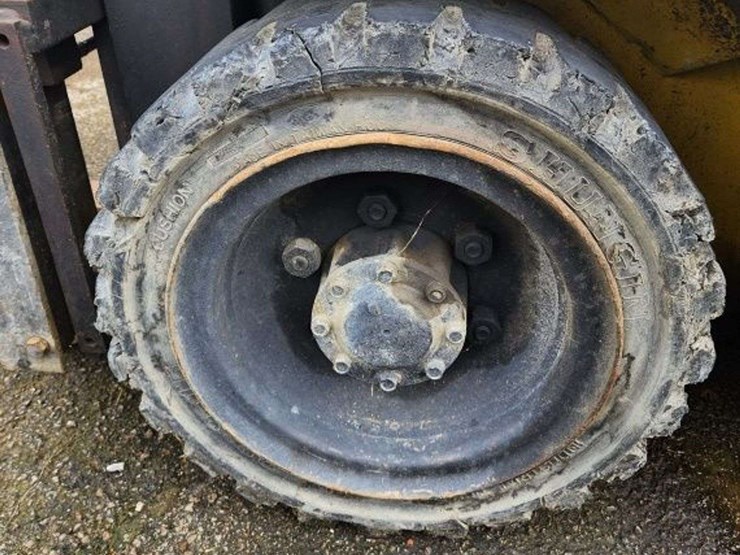 caterpillar-forklift-model:-gp30-image-9