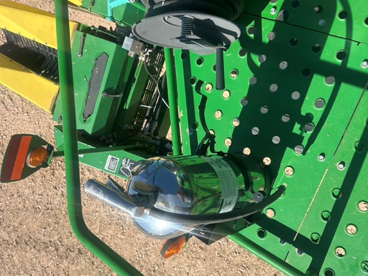 2017-john-deere-cs690-image-36