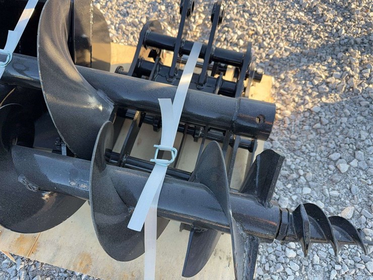 future-qty-(8)-excavator-attachment-image-3