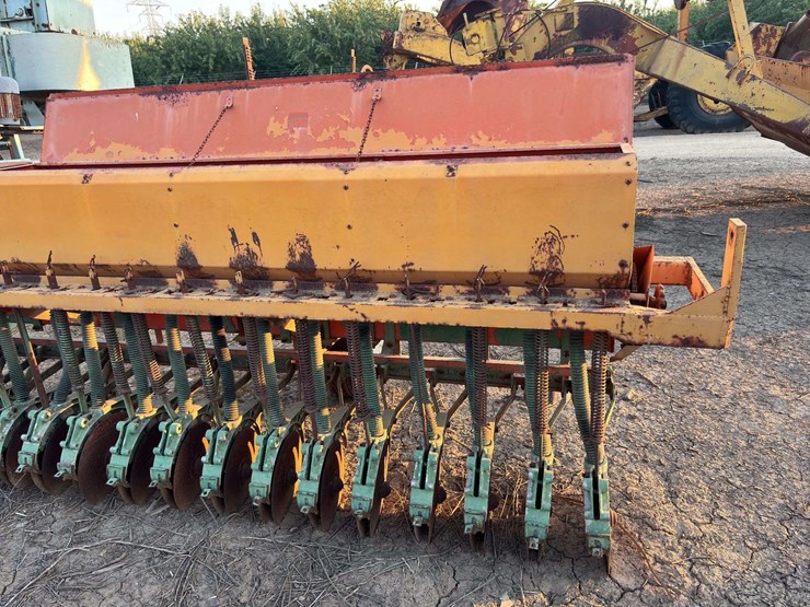 brillion-grain-drill-image-25