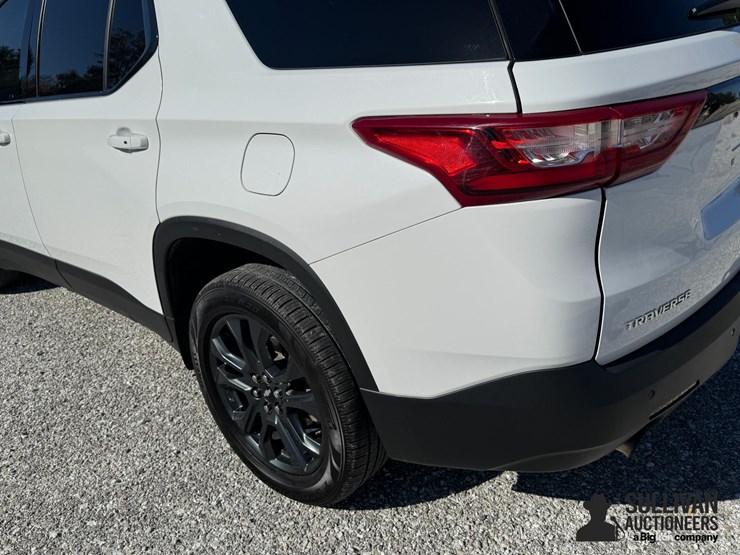 2019-chevrolet-traverse-image-16