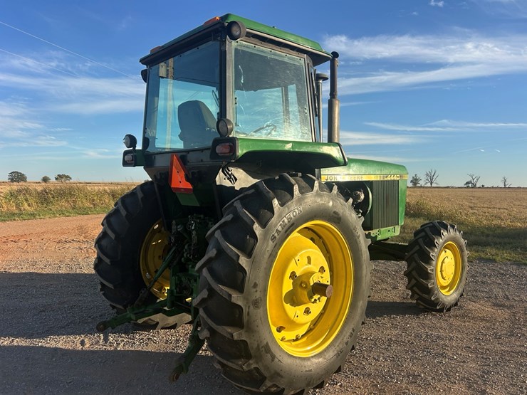 1980-john-deere-4440-image-3