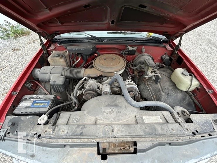 1993-chevrolet-cheyenne-2500-image-4
