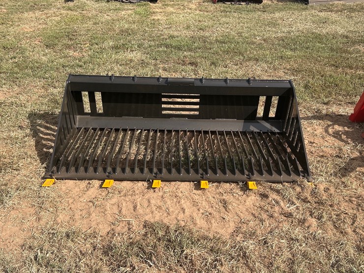 #454-•-quick-attach-rock-bucket-image-3