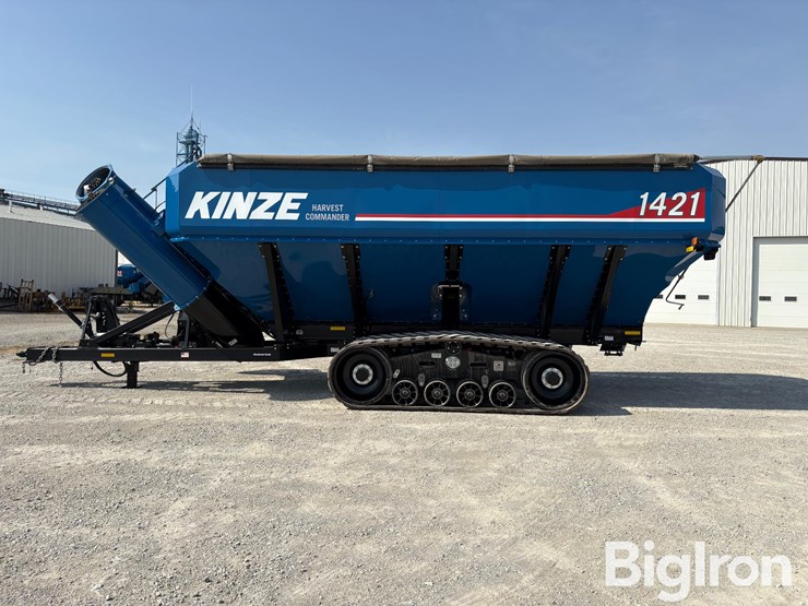 2024-kinze-1421-grain-cart-image-8