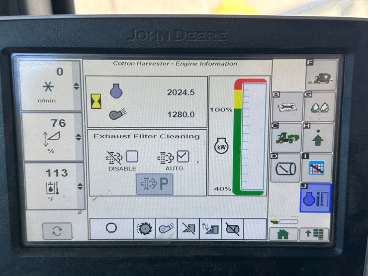 2017-john-deere-cs690-image-48
