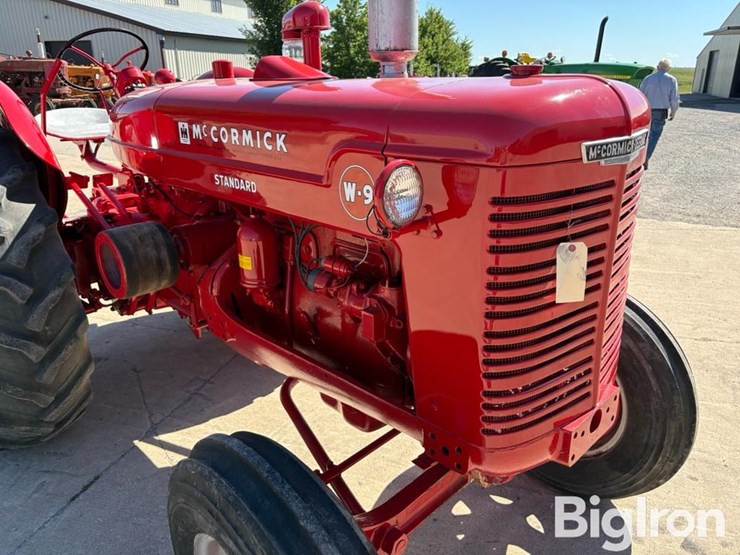 1950-international-w9-image-18