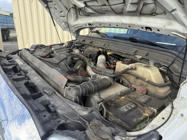 2015-ford-f350-xlt-image-55