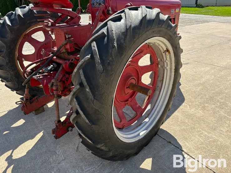 1957-case-ih-350-image-15