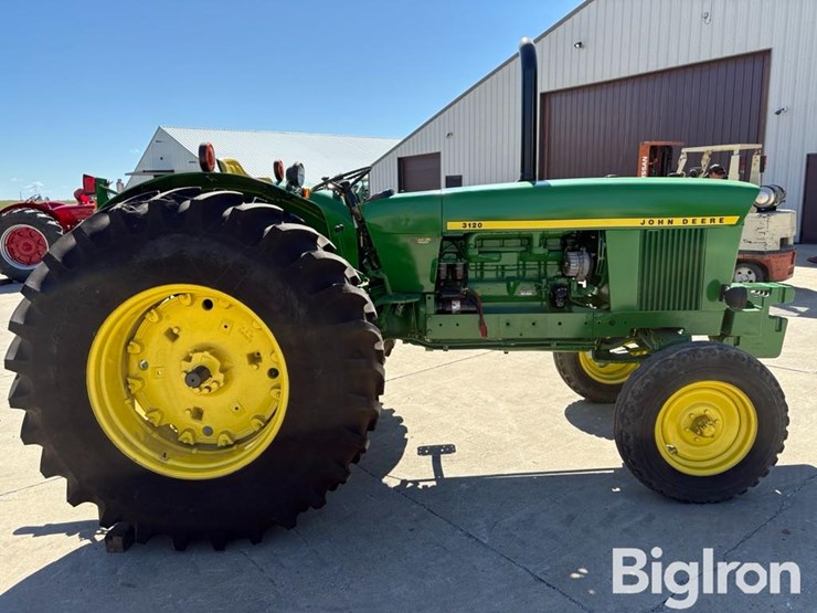 1969-john-deere-3120-image-4