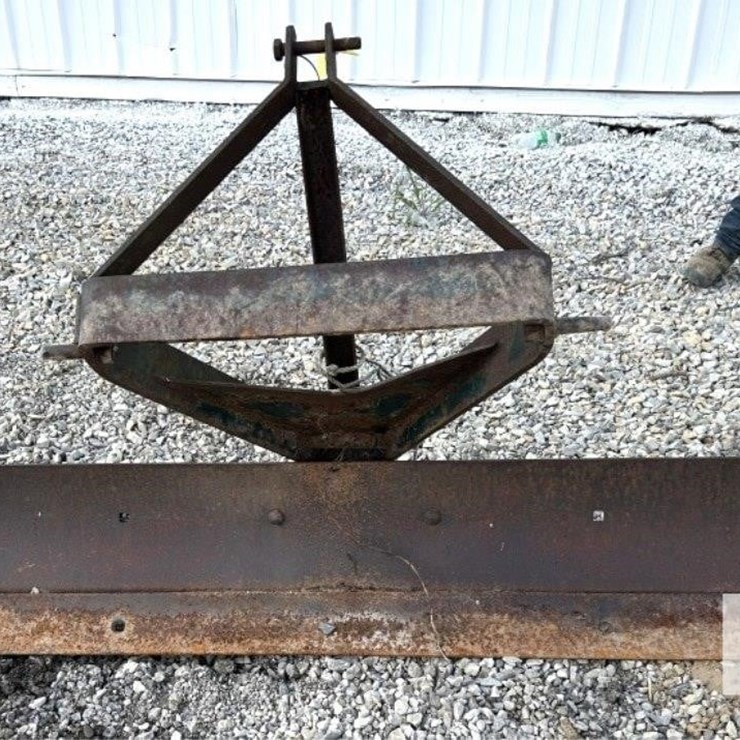 ANTIQUE 3 POINT BLADE 1001