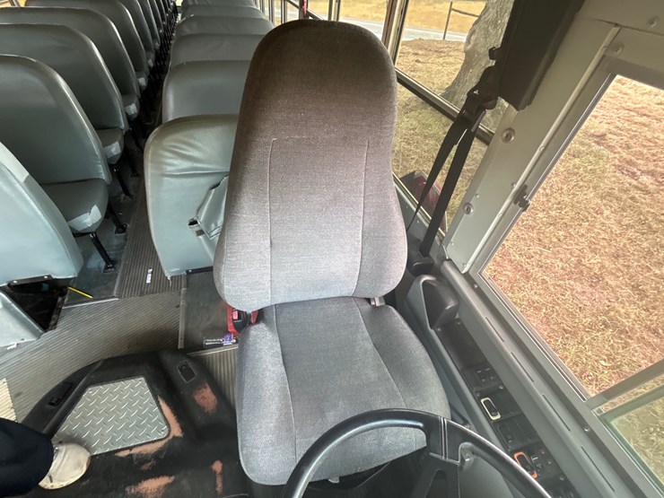 2008-bluebird-all-american-image-12