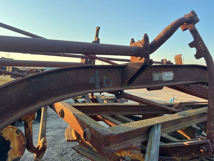 pull-type-road-grader-image-8