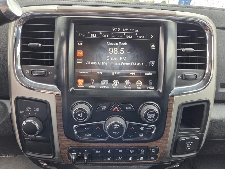 2017-dodge-ram-3500-image-55