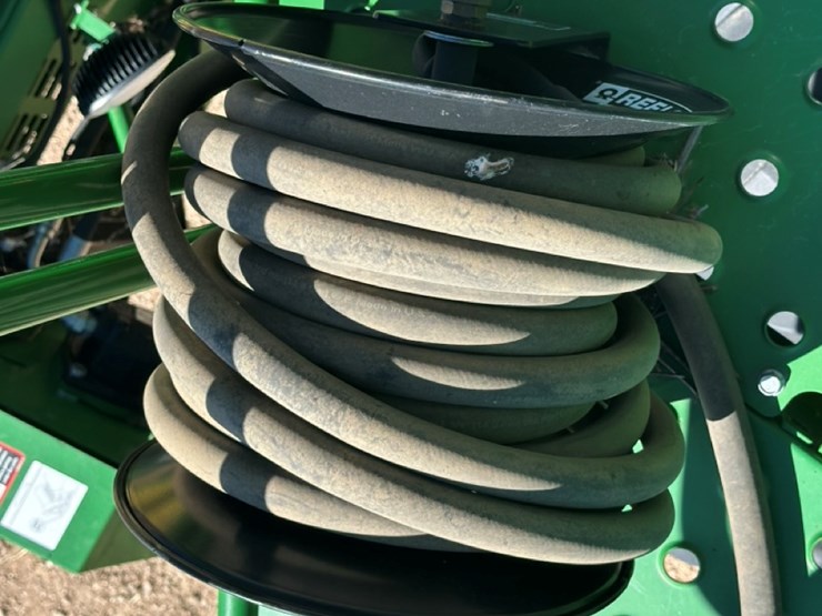 2017-john-deere-cs690-image-35