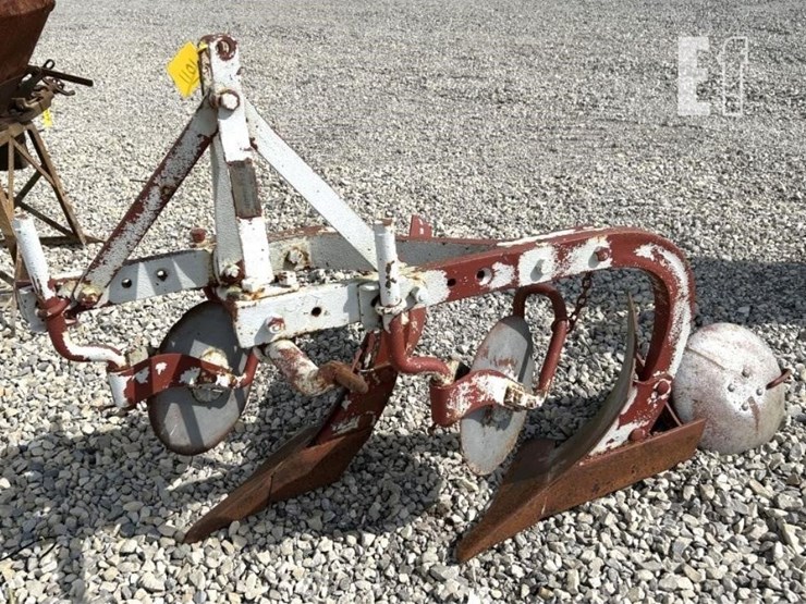ferguson-2b-1011-image-1