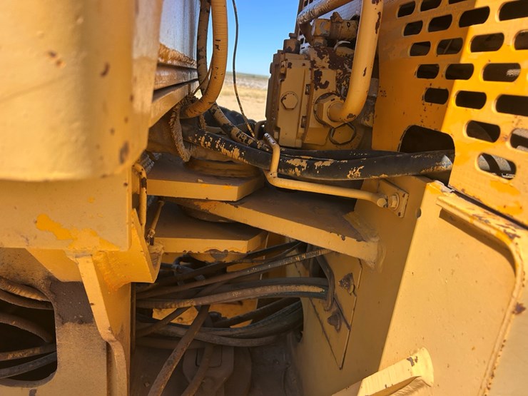 deere-770bh-image-15