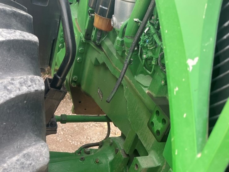 john-deere-8245r-image-13