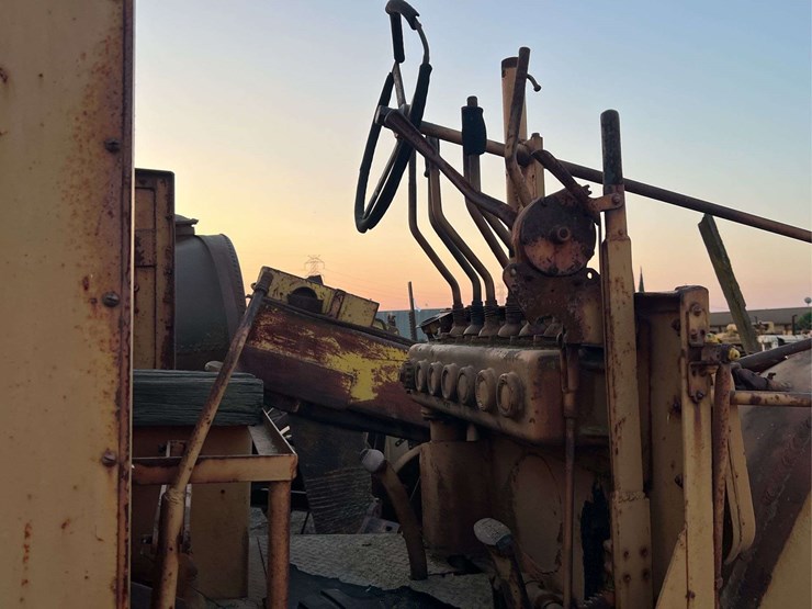 adams-road-grader-image-16