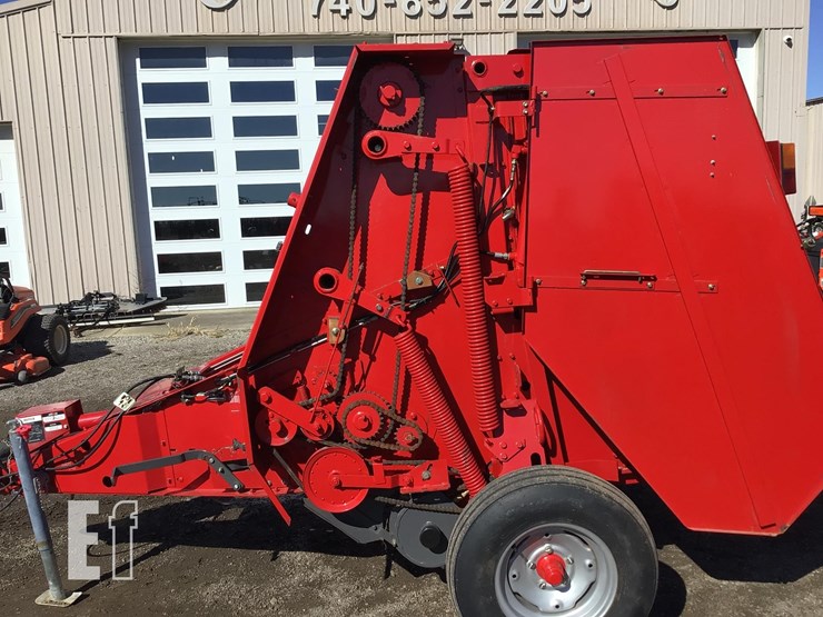 2012-massey-ferguson-1734-image-13