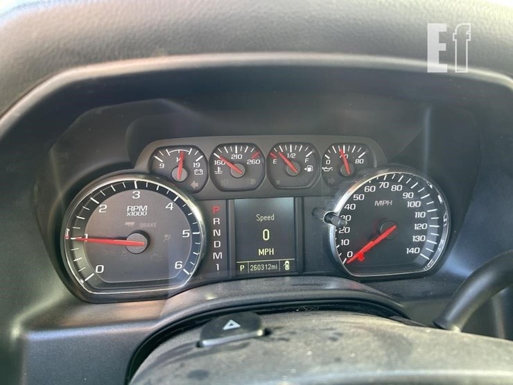 2015-gmc-3500hd-image-14
