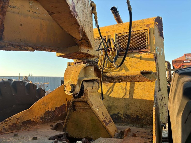 euclid-tractor-tanker-image-42