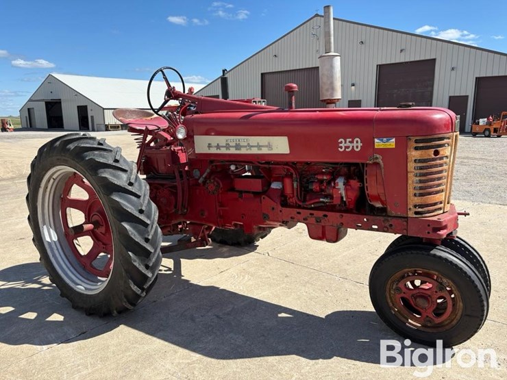 1957-case-ih-350-image-3