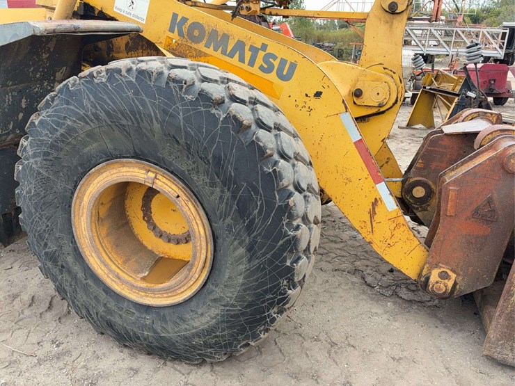 komatsu-wa380-image-33