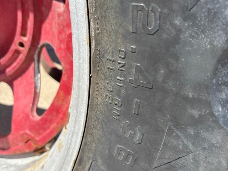 1957-case-ih-350-image-19