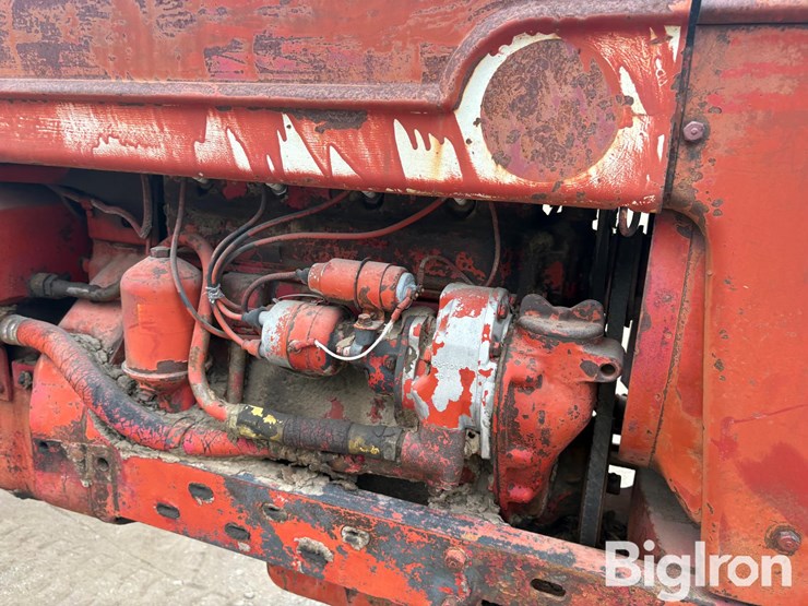 1954-ih-farmall-super-h-2wd-tractor-image-17