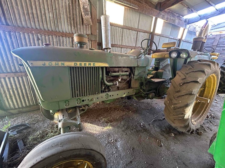 john-deere-2510-image-1