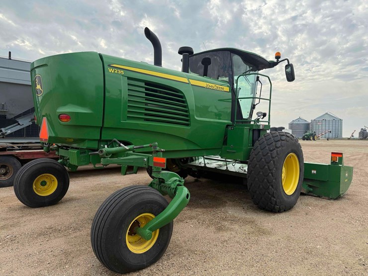 john-deere-w235-image-3