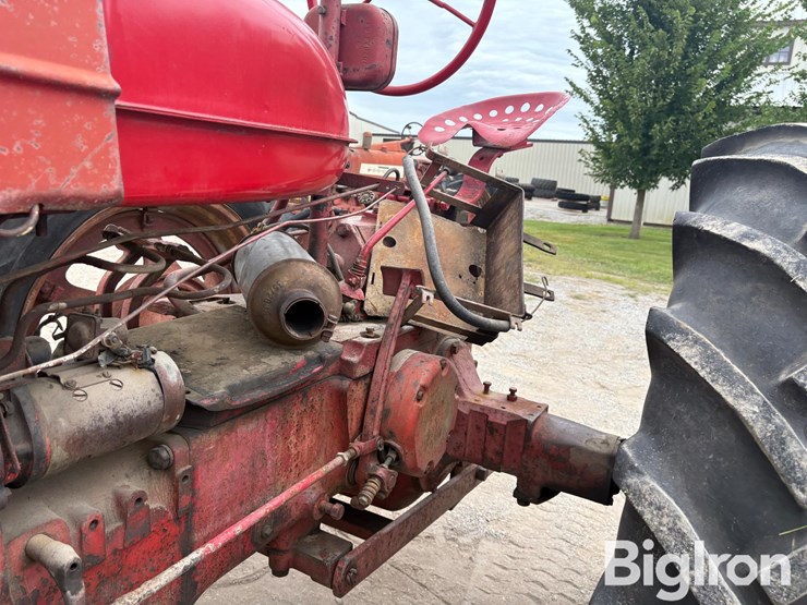 1957-international-b-image-18