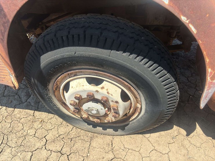 white-3000-truck-image-39