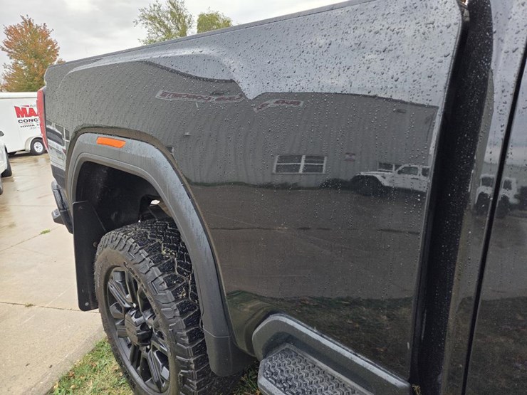 2023-gmc-3500hd-image-24