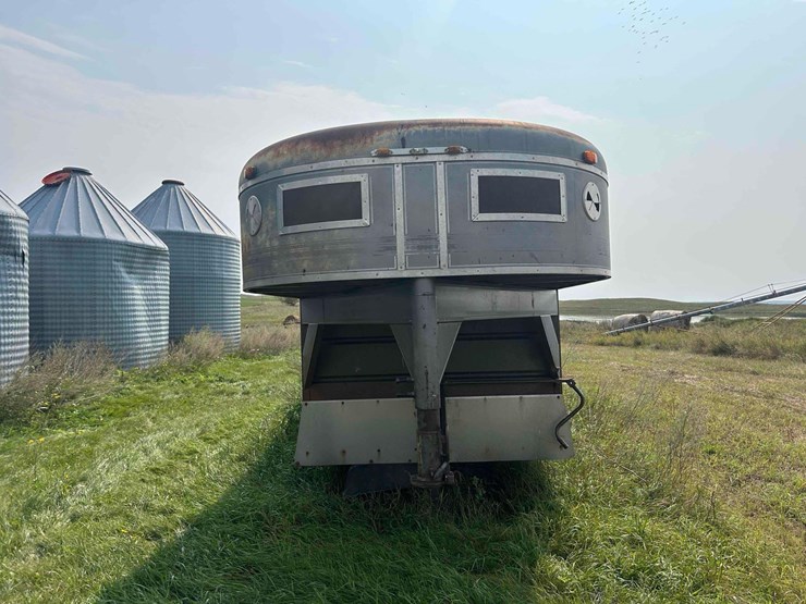 trailalong-stock-trailer-image-8