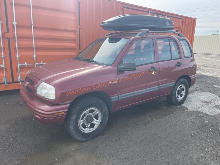 1999-suzuki-grand-vitara-image-1