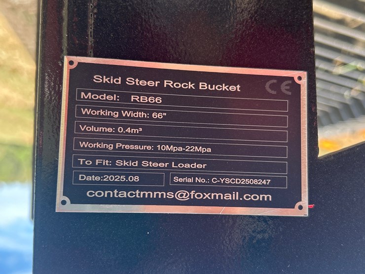 #454-•-quick-attach-rock-bucket-image-4