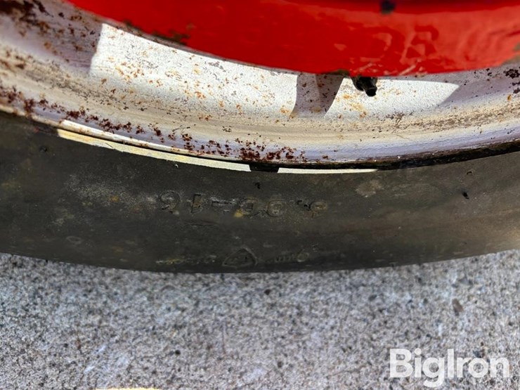 1954-ih-farmall-super-m-ta-2wd-tractor-image-20