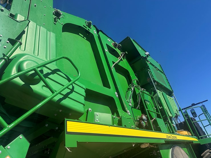 2017-john-deere-cs690-image-24
