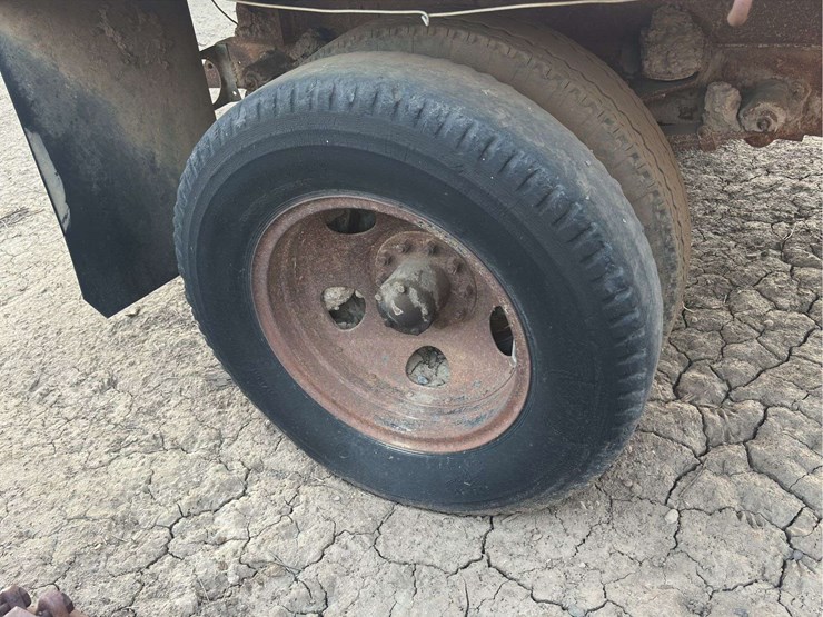 chevrolet-6400-image-13