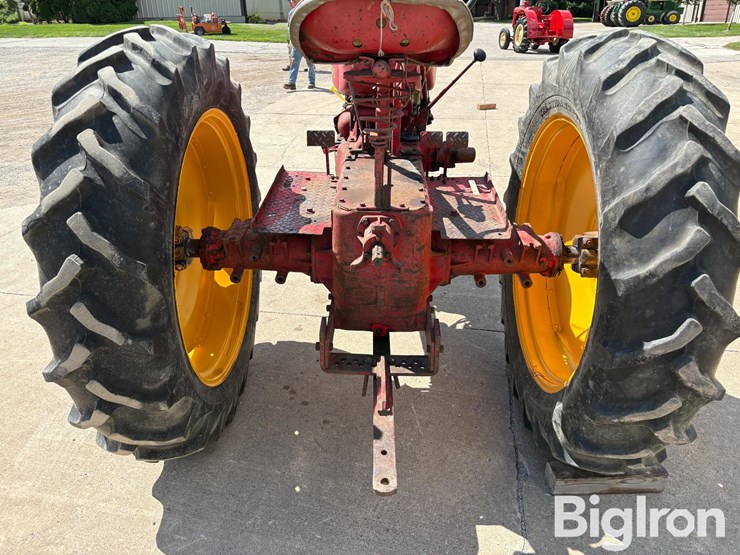 1949-massey-ferguson-44-image-11