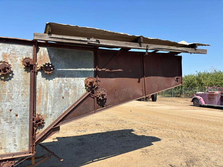 john-deere-pull-type-combine-image-28