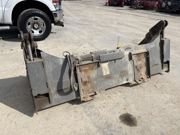 #5068-•-approx-84"-bobcat-combination-bucket-image-3