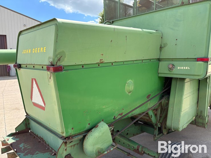 1976-john-deere-4400-image-13