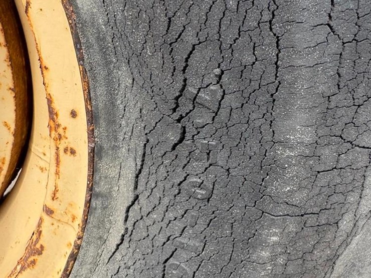 1956-massey-harris-444-image-11