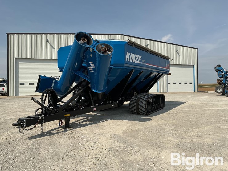 2024-kinze-1421-grain-cart-image-1