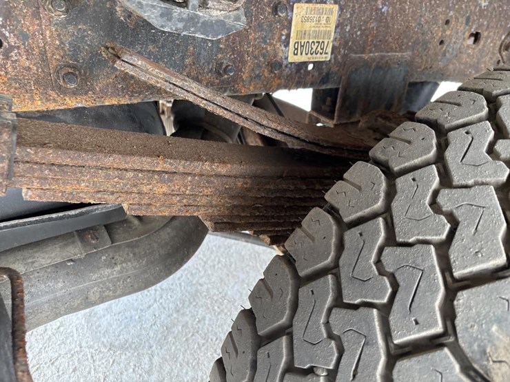 2016-dodge-ram-3500-image-39