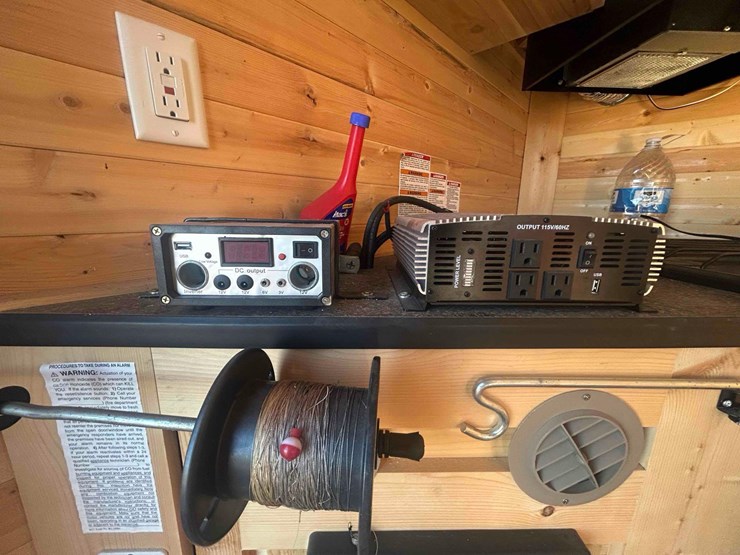 ice-castle-fish-house-image-14